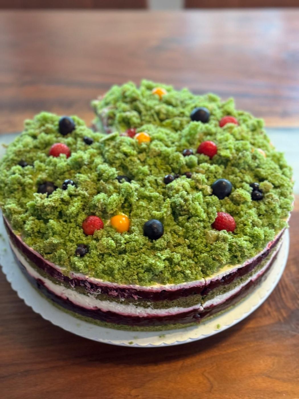 Matcha-Beeren-Torte